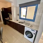 Poolside Two Bedroom In Location Apartment