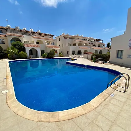 Poolside Two Bedroom In Location * Paphos